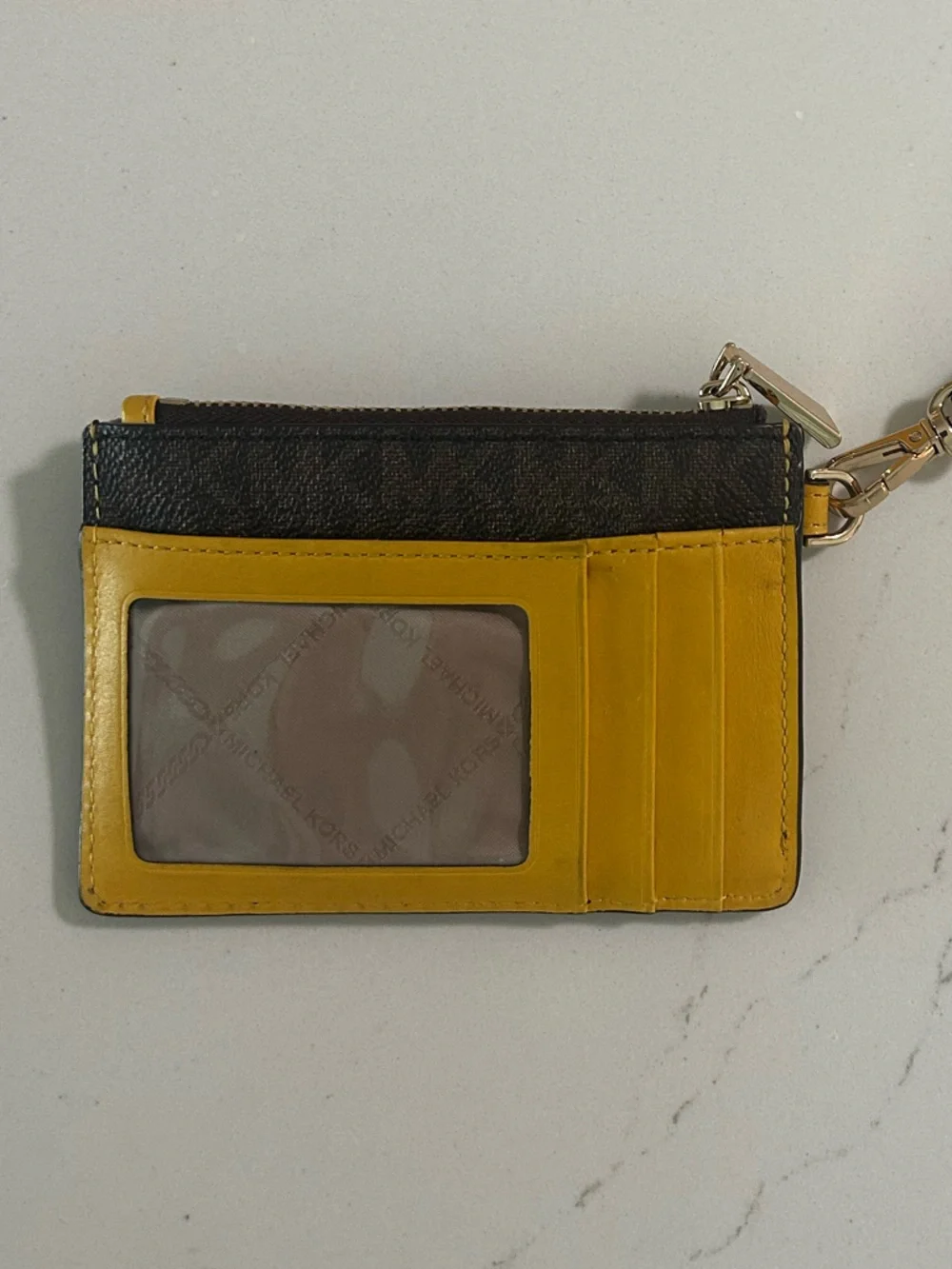 EUC MICHAEL KORS LEATHER TOP ZIP
COIN POUCH ID HOLDER KEYCHAIN (JASMINE YELLOW) - Picture 4 of 8